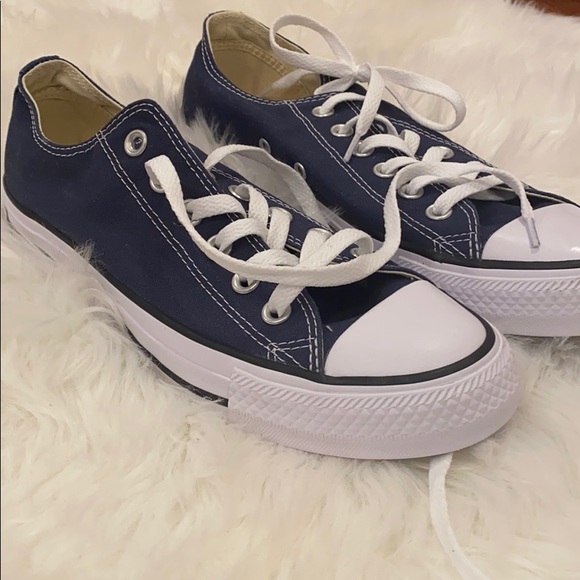 navy low top converse